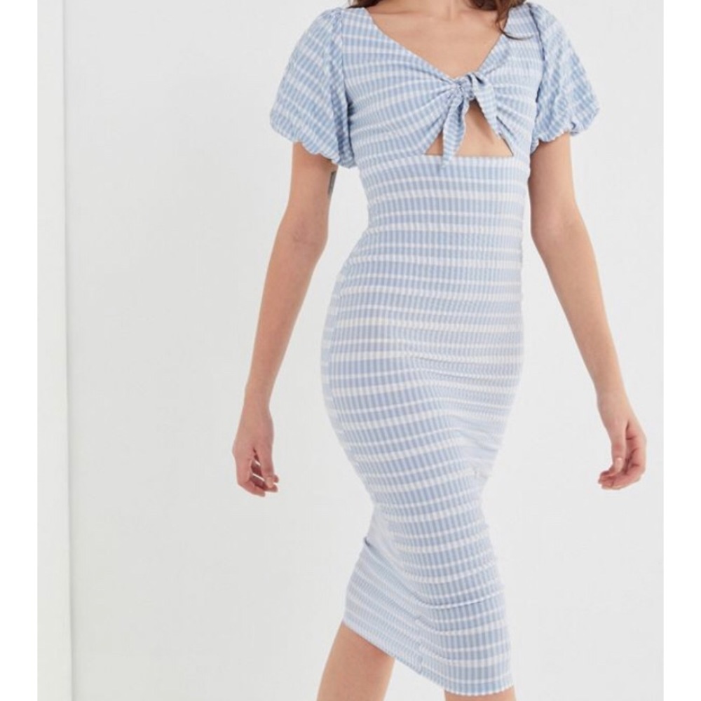 UO Picnic In The Park Crinkle Tie-Front Midi Dress